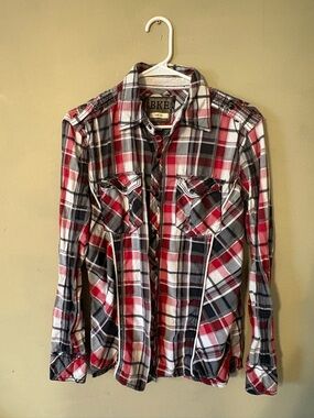 BKE Red, Black & White Plaid Long-Sleeve Button-Down Shirt